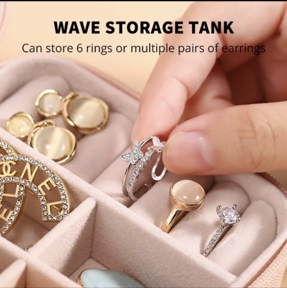 NEW‼️ Just In Small Travel Jewelry Box - Picture 4 of 6